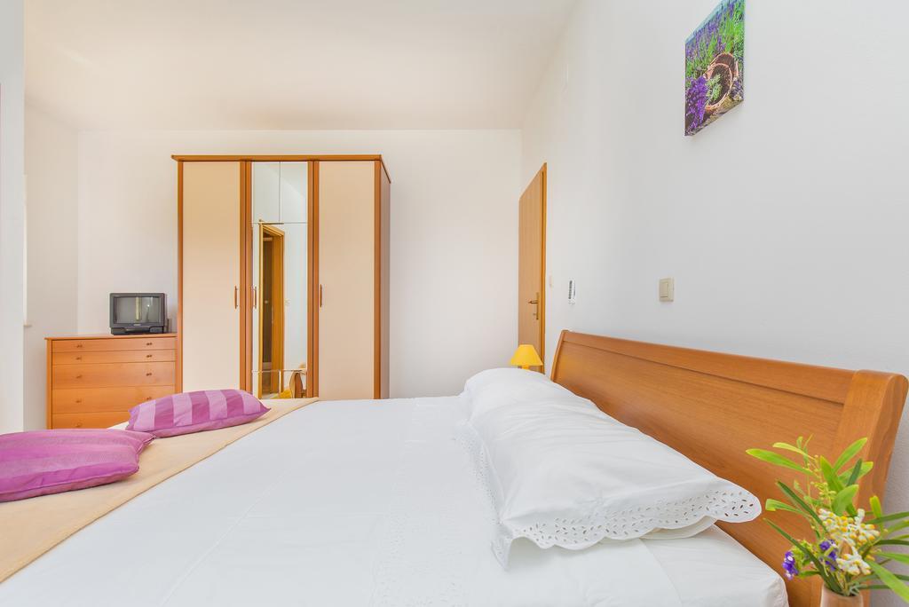 Apartment Lujak Donje Celo Exteriör bild
